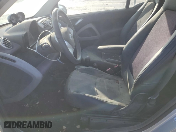 2013 Smart fortwo Passion z VIN WMEEJ9AA5DK673232, wystawiony jako Copart lot #51281035 z przebiegiem Nie podano mil oraz Tytuł czysty. Historia ofert i sprzedaży dostępna na DreamBid. Obrazek 7.