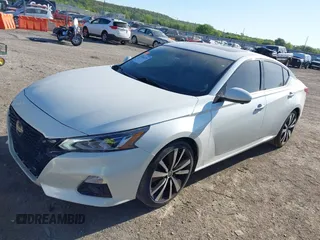 2020 Nissan Altima Platinum with VIN 1N4BL4FV3LC127019, listed as a IAAI auction lot 41982226 with 96,606 mi miles and . Bid and sale history available at carsss.com. Image 6.