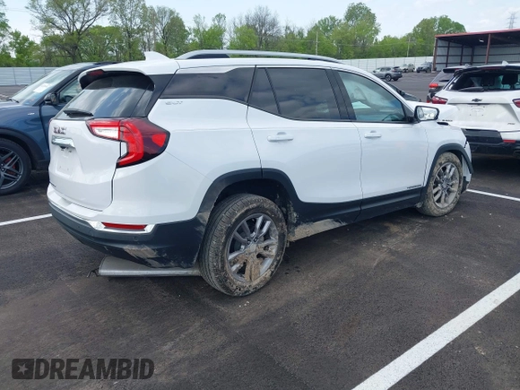 2022 GMC Terrain SLT with VIN 3GKALPEV4NL110119, listed as a IAAI auction lot 42033472 with 1 mi miles. Bid and sale history available at carsss.com. Image 4.