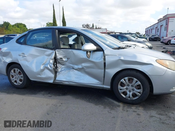 2009 Hyundai Elantra SE z VIN KMHDU46D89U711633, wystawiony jako IAAI lot #42239722 z przebiegiem 156 270 mil mil oraz . Historia ofert i sprzedaży dostępna na DreamBid. Obrazek 13.