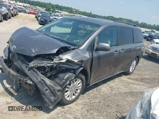 2017 Toyota Sienna XLE Auto Access Seat z VIN 5TDYZ3DC2HS850817, wystawiony jako IAAI lot #42564078 z przebiegiem 190 069 mil mil oraz . Historia ofert i sprzedaży dostępna na DreamBid. Obrazek 23.