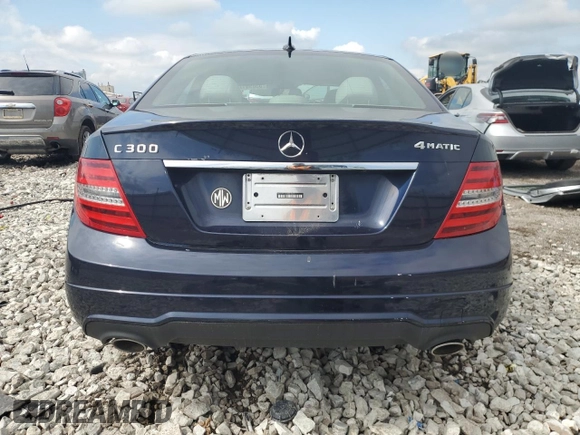 2013 Mercedes-Benz C 300 Sport z VIN WDDGF8AB0DR273622, wystawiony jako Copart lot #53899175 z przebiegiem 115 067 mil mil oraz Szkoda całkowita • Salvage title. Historia ofert i sprzedaży dostępna na DreamBid. Obrazek 6.