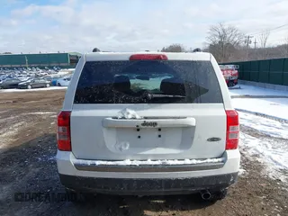 2016 Jeep Patriot Sport with VIN 1C4NJPBA8GD666981, listed as a IAAI auction lot 41408318 with 111,093 mi miles and . Bid and sale history available at DreamBid. Image 16.