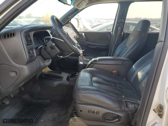 1999 Dodge Durango with VIN 1B4HR28YXXF668584, listed as a Copart auction lot 83913794 with 0 mi miles and Salvage Title. Bid and sale history available at carsss.com. Image 7.