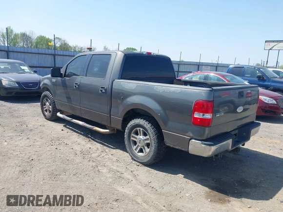 2006 Ford F-150 XLT with VIN 1FTRW12W36FA73513, listed as a IAAI auction lot 41910620 with 286,004 mi miles. Bid and sale history available at carsss.com. Image 3.