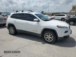 2014 Jeep Cherokee Latitude with VIN 1C4PJMCSXEW181516, listed as a Copart auction lot 54300485 with 203,096 mi miles and Clean Title. Bid and sale history available at carsss.com. Image 4.