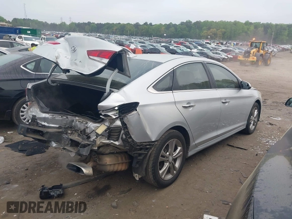 2018 Hyundai Sonata SEL with VIN 5NPE34AFXJH724211, listed as a IAAI auction lot 41962402 with 147,077 mi miles and . Bid and sale history available at carsss.com. Image 4.
