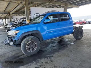 2021 Toyota Tacoma SR with VIN 3TMCZ5AN9MM432793, listed as a Copart auction lot 53485525 with 125,257 mi miles and Clean title. Bid and sale history available at DreamBid. Image 1.