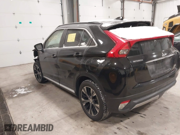 2018 Mitsubishi Eclipse Cross SE z VIN JA4AT5AA8JZ068425, wystawiony jako IAAI lot #41333765 z przebiegiem 64 000 mil mil oraz . Historia ofert i sprzedaży dostępna na DreamBid. Obrazek 3.