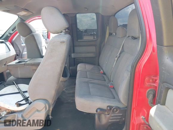 2013 Ford F-150 XL with VIN 1FTFX1EF8DFC25035, listed as a IAAI auction lot 42739589 with 250,415 mi miles and . Bid and sale history available at DreamBid. Image 8.