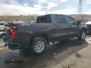 2021 Chevrolet Silverado 1500 RST with VIN 1GCPYEEK9MZ358035, listed as a Copart auction lot 42229575 with 41,519 mi miles and Salvage Title. Bid and sale history available at DreamBid. Image 3.