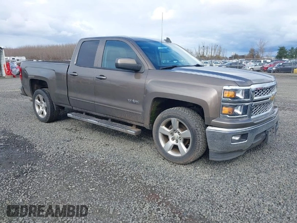 2015 Chevrolet Silverado 1500 LT with VIN 1GCRCREC6FZ188422, listed as a IAAI auction lot 41710318 with 66,335 mi miles. Bid and sale history available at carsss.com. Image 1.