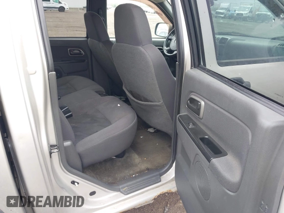 2005 Chevrolet Colorado 1SE LS Z71 with VIN 1GCDS136058243852, listed as a IAAI auction lot 42195131 with 174,805 mi miles and . Bid and sale history available at DreamBid. Image 8.