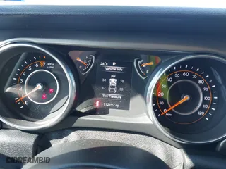 2018 Jeep Wrangler Unlimited Sport S with VIN 1C4HJXDG0JW140869, listed as a IAAI auction lot 41623256 with 112,197 mi miles. Bid and sale history available at carsss.com. Image 7.