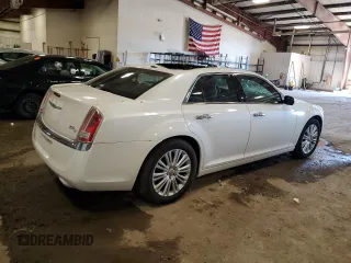 2011 Chrysler 300 C z VIN 2C3CK6CT7BH559984, wystawiony jako Copart lot #56332715 z przebiegiem Nie podano mil oraz Czysty tytuł • Clean title. Historia ofert i sprzedaży dostępna na DreamBid. Obrazek 3.