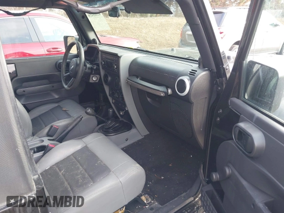 2008 Jeep Wrangler X with VIN 1J4FA24108L532780, listed as a IAAI auction lot 41668456 with 18,876 mi miles and . Bid and sale history available at DreamBid. Image 5.