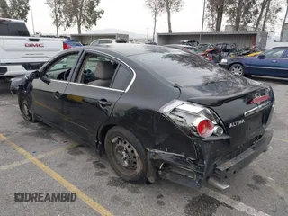 2007 Nissan Altima 2.5 with VIN 1N4AL21E67N483630, listed as a IAAI auction lot 41725228 with 135,792 mi miles. Bid and sale history available at carsss.com. Image 3.