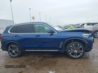 2021 BMW X5 sDrive40i with VIN 5UXCR4C0XM9G29080, listed as a IAAI auction lot 41340380 with 85,403 mi miles. Bid and sale history available at carsss.com. Image 14.