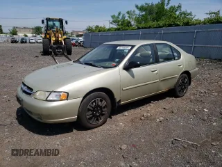 1999 Nissan Altima XE with VIN 1N4DL01D5XC236300, listed as a Copart auction lot 55746504 with 82,917 mi miles and Clean Title. Bid and sale history available at carsss.com. Image 1.