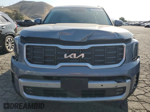 2024 Kia Telluride SX with VIN 5XYP54GC9RG530420, listed as a Copart auction lot 58373725 with 13,035 mi miles and Salvage title. Bid and sale history available at DreamBid. Image 5.