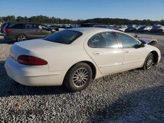 2001 Chrysler Concorde LXi z VIN 2C3HD36J21H586775, wystawiony jako Copart lot #80456624 z przebiegiem 124 668 mil mil oraz Szkoda całkowita • Salvage title. Historia ofert i sprzedaży dostępna na DreamBid. Obrazek 3.