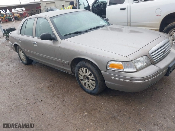 2005 Ford Crown Victoria LX with VIN 2FAFP74W05X174758, listed as a IAAI auction lot 41553606 with 192,103 mi miles. Bid and sale history available at carsss.com. Image 1.