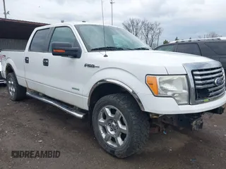 2011 Ford F-150 XLT with VIN 1FTFW1ET0BFC16366, listed as a IAAI auction lot 41902587 with 185,866 mi miles. Bid and sale history available at carsss.com. Image 1.