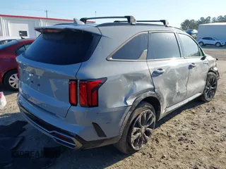 2022 Kia Sorento SX with VIN 5XYRK4LF1NG106743, listed as a IAAI auction lot 41770050 with 51,374 mi miles and . Bid and sale history available at DreamBid. Image 4.
