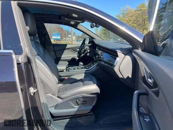 2019 Audi Q8 Premium with VIN WA1AVAF17KD016018, listed as a Copart auction lot 53399285 with 109,846 mi miles and Clean Title. Bid and sale history available at carsss.com. Image 5.