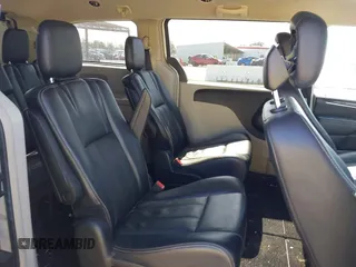 2013 Chrysler Town & Country Touring with VIN 2C4RC1BG4DR610462, listed as a IAAI auction lot 42173321 with 73,397 mi miles. Bid and sale history available at carsss.com. Image 8.