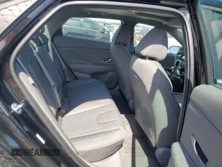 2025 Hyundai Elantra SEL Convenience with VIN KMHLS4DG8SU933531, listed as a Copart auction lot 54520365 with 3,295 mi miles and Clean Title. Bid and sale history available at DreamBid. Image 10.
