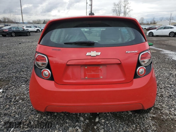2015 Chevrolet Sonic LS with VIN 1G1JA6SG2F4182793, listed as a Copart auction lot 43841065 with 63,195 mi miles and Salvage title. Bid and sale history available at DreamBid. Image 6.