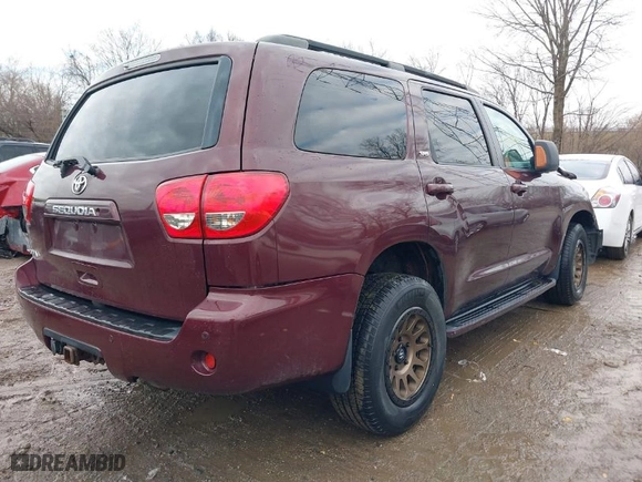 2008 Toyota Sequoia SR5 with VIN 5TDBY64A18S016529, listed as a IAAI auction lot 41051438 with 161,484 mi miles. Bid and sale history available at carsss.com. Image 4.