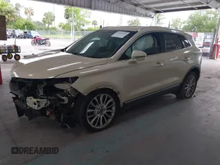 2018 Lincoln MKC Reserve с VIN 5LMCJ3C9XJUL23206, выставлен на аукционе IAAI как лот 42411951 с пробегом 60 904 миль миль и . История ставок и продаж доступна на DreamBid. Изображение 2.