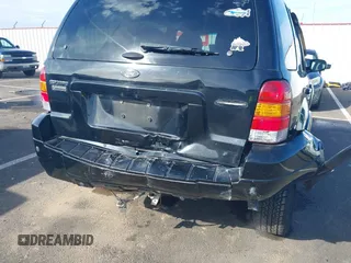 2005 Ford Escape Limited с VIN 1FMYU94125KA49934, выставлен на аукционе IAAI как лот 41735243 с пробегом 118 041 миль миль и . История ставок и продаж доступна на DreamBid. Изображение 6.