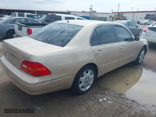 2003 Lexus LS 430 with VIN JTHBN30F530095142, listed as a IAAI auction lot 41892436 with 1 mi miles. Bid and sale history available at carsss.com. Image 4.