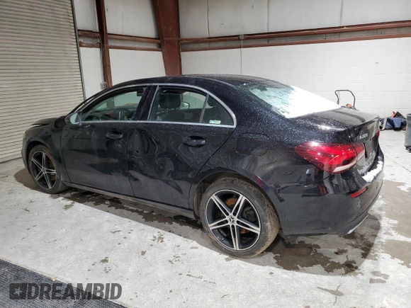 2019 Mercedes-Benz A 220 z VIN WDD3G4EB7KW021198, wystawiony jako Copart lot #51763305 z przebiegiem Nie podano mil oraz Szkoda całkowita • Salvage title. Historia ofert i sprzedaży dostępna na DreamBid. Obrazek 2.