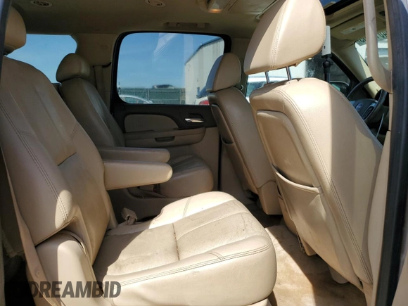 2007 GMC Yukon XL SLT z VIN 1GKFK16387J173009, wystawiony jako Copart lot #54010965 z przebiegiem 264 446 mil mil oraz Czysty tytuł • Clean title. Historia ofert i sprzedaży dostępna na DreamBid. Obrazek 11.