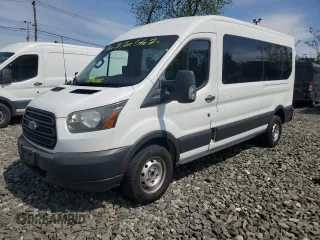 2015 Ford Transit Cargo z VIN 1FTNR2CG9FKA13231, wystawiony jako Copart lot #55567825 z przebiegiem 74 580 mil mil oraz Czysty tytuł • Clean title. Historia ofert i sprzedaży dostępna na DreamBid. Obrazek 1.