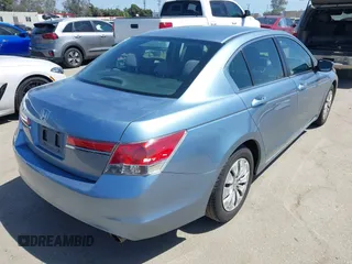 2011 Honda Accord LX z VIN 1HGCP2F33BA024538, wystawiony jako IAAI lot #42267599 z przebiegiem 142 787 mil mil oraz . Historia ofert i sprzedaży dostępna na DreamBid. Obrazek 4.