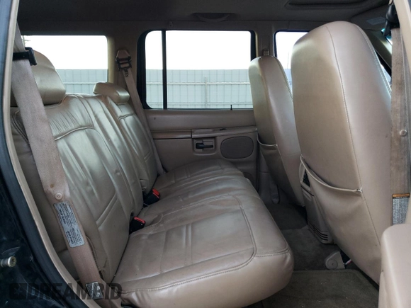 1999 Ford Explorer XLT z VIN 1FMZU35P8XZA31923, wystawiony jako Copart lot #81499304 z przebiegiem 262 209 mil mil oraz Szkoda całkowita • Salvage title. Historia ofert i sprzedaży dostępna na DreamBid. Obrazek 11.
