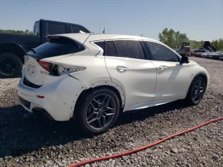 2018 Infiniti QX30 Luxury with VIN SJKCH5CP2JA044425, listed as a Copart auction lot 53065965 with 111,224 mi miles and Salvage title. Bid and sale history available at DreamBid. Image 3.