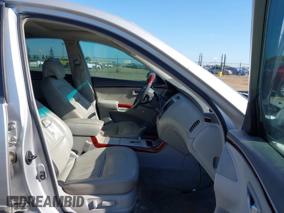 2006 Hyundai Azera SE with VIN KMHFC46F86A126741, listed as a IAAI auction lot 42154172 with 86,960 mi miles and . Bid and sale history available at DreamBid. Image 5.