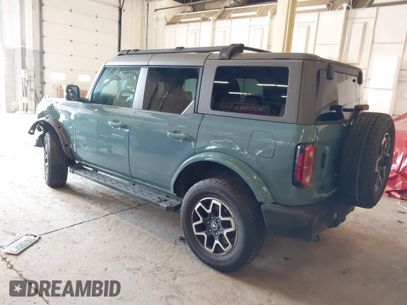 2022 Ford Bronco with VIN 1FMEE5BP2NLB64026, listed as a IAAI auction lot 41796641 with 30,779 mi miles. Bid and sale history available at carsss.com. Image 3.