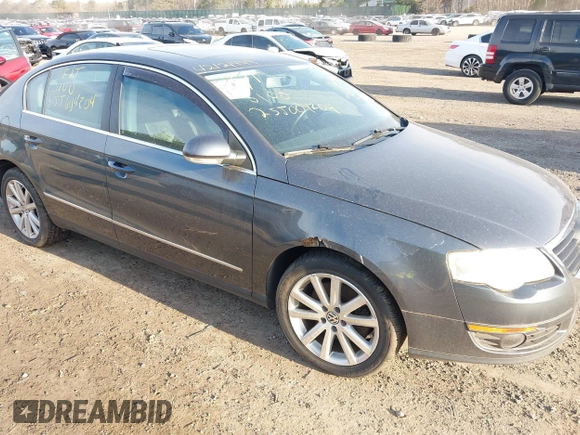 2010 Volkswagen Passat Komfort with VIN WVWJK7AN2AE162783, listed as a IAAI auction lot 42121999 with Not provided miles and . Bid and sale history available at DreamBid. Image 6.