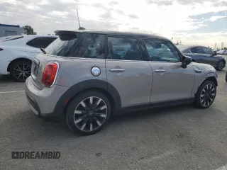 2023 MINI Hardtop 4 Door Cooper S with VIN WMW53DK09P2S84418, listed as a Copart auction lot 47293295 with 37,432 mi miles and Salvage title. Bid and sale history available at DreamBid. Image 3.