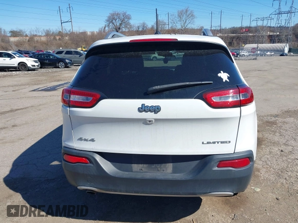2015 Jeep Cherokee Limited with VIN 1C4PJMDB2FW545430, listed as a IAAI auction lot 41822780 with 135,639 mi miles. Bid and sale history available at carsss.com. Image 17.