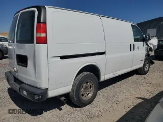 2006 Chevrolet Express Cargo Van with VIN 1GCGG25V161254426, listed as a Copart auction lot 71382854 with Not Provided miles and Salvage Title. Bid and sale history available at carsss.com. Image 3.