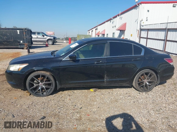 2010 Honda Accord EX-L z VIN 1HGCP2F81AA079337, wystawiony jako IAAI lot #41645216 z przebiegiem 212 611 mil mil oraz . Historia ofert i sprzedaży dostępna na DreamBid. Obrazek 15.