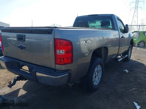 2013 Chevrolet Silverado 1500 Work Truck with VIN 1GCNKPEX2DZ323403, listed as a IAAI auction lot 41754473 with 150,224 mi miles. Bid and sale history available at carsss.com. Image 4.